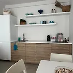 Apartament White *