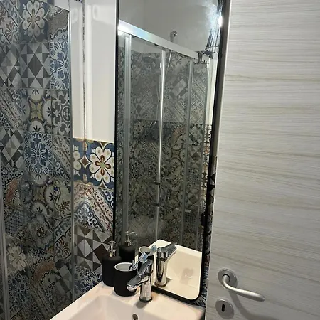 White Apartment Marzamemi