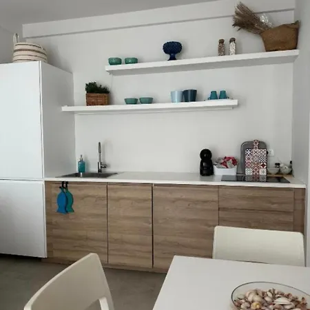 Apartment White *